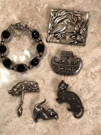 Ladies sterling silver jewelry