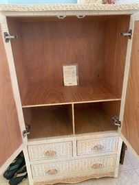 Pier One Imports white wicker bedroom set 