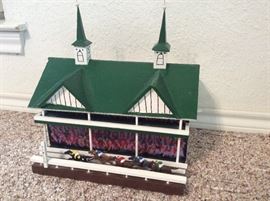  Kentucky derby birdhouse 