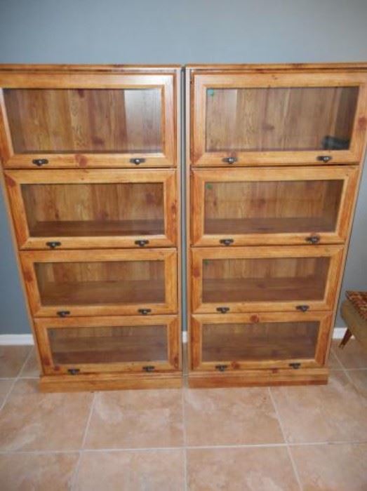 Set of 2, 4 shelf barrister style bookcases, 60" tall https://ctbids.com/#!/description/share/139247