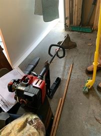 #41 craftsman weed eater 25 cc $100.00