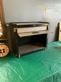 #43 stanley black tool chest w flip front and 1 drawer $20.00