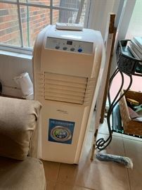 #48 Soleus air AC unit remote with vent $75.00