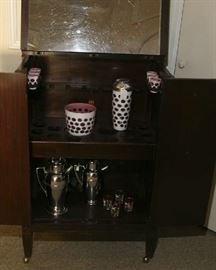 Bar with casters Ca. 1930's