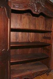 Wonderful storage, linens etc.