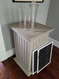Display Pedestal and Beekers
