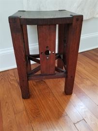 Misson Stool