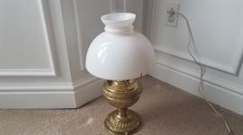 012 Antique New Juno Lamp
