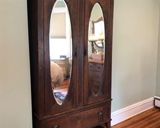 Mirrored armoire 