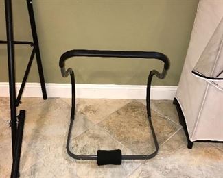 EXERCISE EQUIPMENT