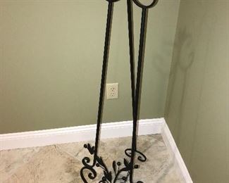 LARGE METAL EASEL