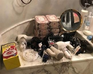 BATH / BODY  AND HAIR PRODUCTS AND ACCESSORIES