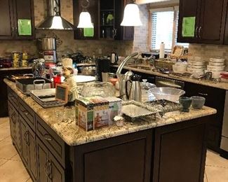 KITCHENWARE, BAKEWARE, POTS AND PANS, TUPPERWARE, TEA SETS, MUGS AND MORE