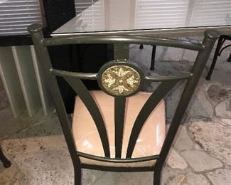 6 TRADITIONAL CHAIRS