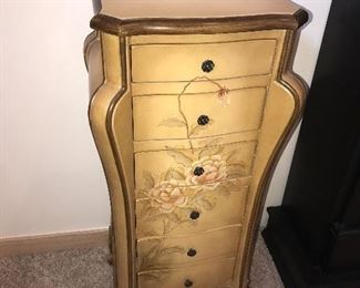 JEWELRY CHEST
