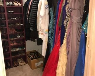 WOMENS CLOTHING / SHOES AND ACCESSORIES