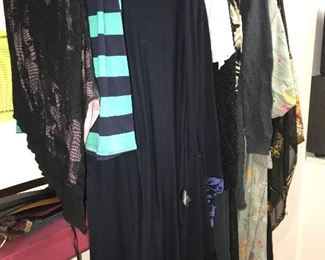 WOMENS CLOTHING / SHOES AND ACCESSORIES