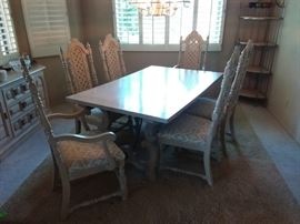 hibriten dining table