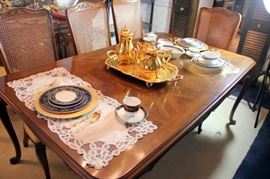 White Furniture Dining Table with 8 Chairs & 2 Leaves