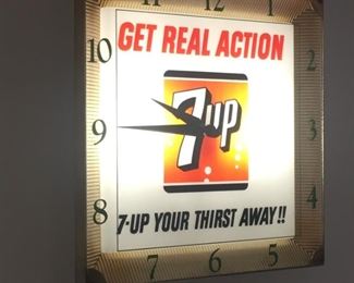 vintage 7-Up sign