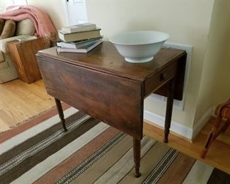 antique dropleaf table