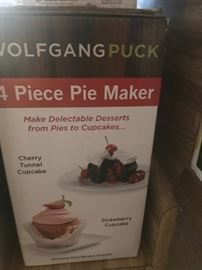 Wolfgang Puck 4 piece Pie Maker