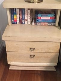 2 Matching Mid Century Modern Nitestands by Mengel Furniture