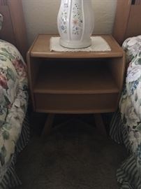 Sweet Heywood Wakefield Nite Stand 