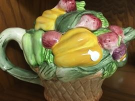 Collectible Teapot/ Cookie Jar