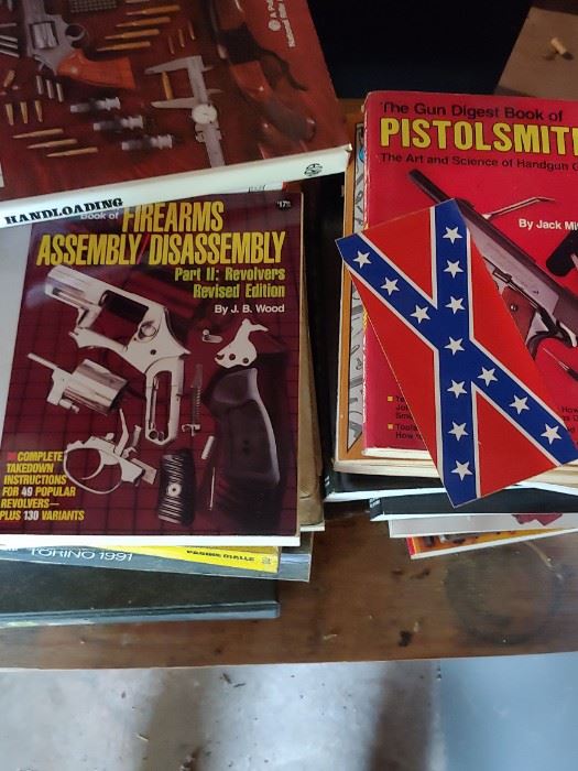 Gun collectors / gunsmithing books