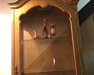 Jasper Brand 
Gold Cabinet 