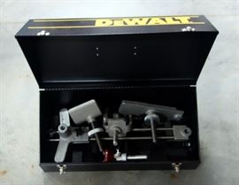 TargetShooting.Com Gun Rest/Vice In Metal Case