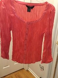 Coral crinkled blouse, Size S