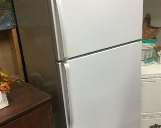 Roper refrigerator 