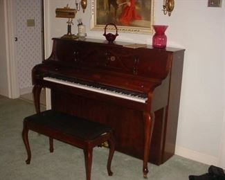 Exquisite Kimbal piano with bench