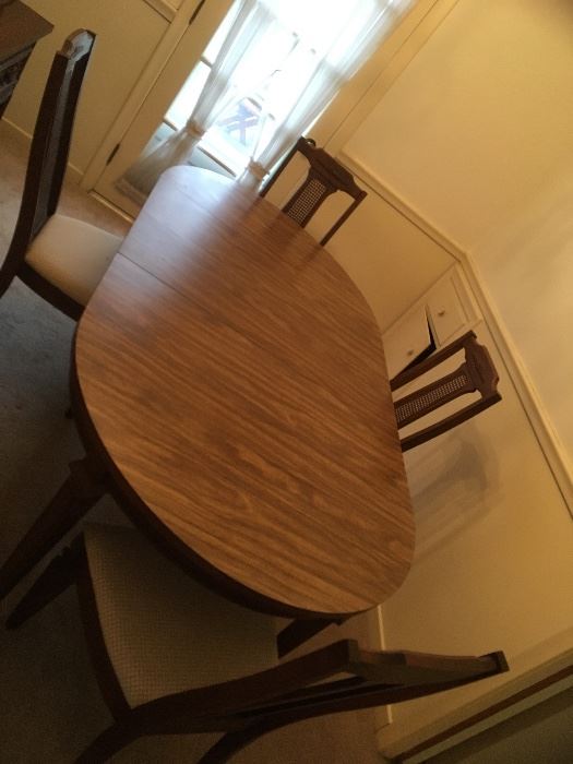 Dining Room set
Table with 3 leaves
4 chairs
China Hutch