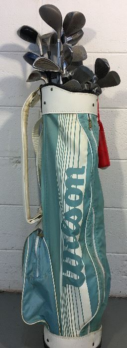 Wilson Bag with clubs