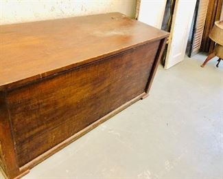 Solid Wooden Blanket chest