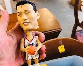 Yao Ming nodder