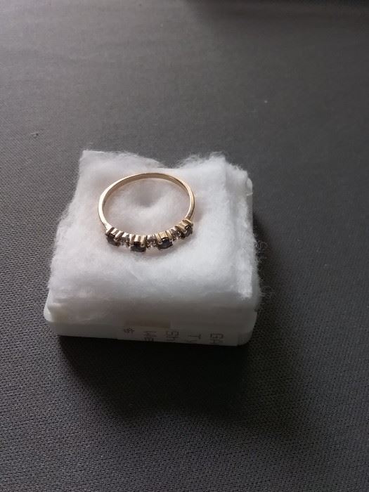 Vintage 14K Diamond and Sapphire Ring