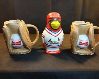 2 Budweiser baseball mitt Stein 1 St Louis Cardinals collector Stein