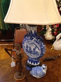 Unique blue & white vase lamp  