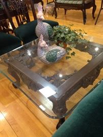 Glass top/wood base coffee table; decorative birds; 4 matching chairs 