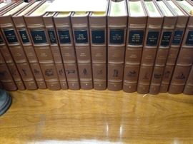 Fine looking Ernest Hemingway books - set of 19