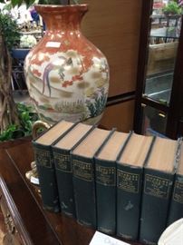 Asian vase; antique books  -  Charles Dickens - 8 volumes (incomplete set)
