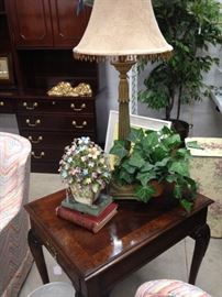 Another lamp, small side table, and decor