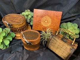 Decorative boxes including one from Baylor 