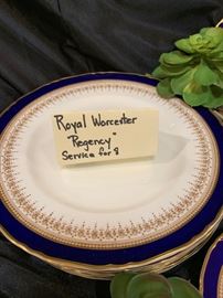  Stunning Royal Worcester "Regency" - Service for 8  