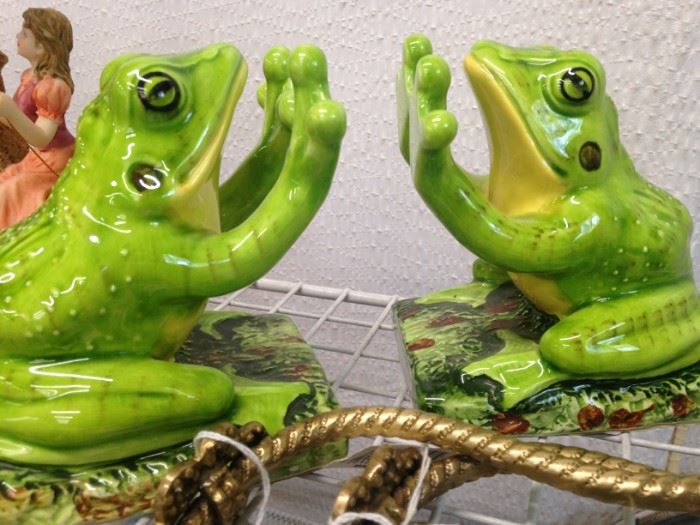 Fun frogs