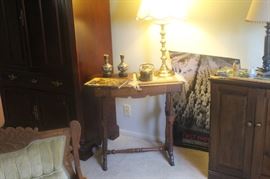 Antique side table (turned legs)